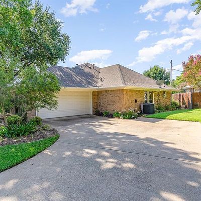 4404 Alameda Ct, Arlington, TX 76016