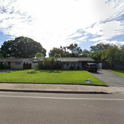 4491 Shore Acres Blvd Ne, Saint Petersburg, FL 33703