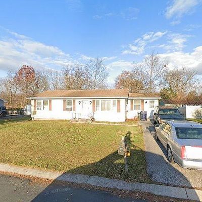 45 E Locust Ln, New Oxford, PA 17350