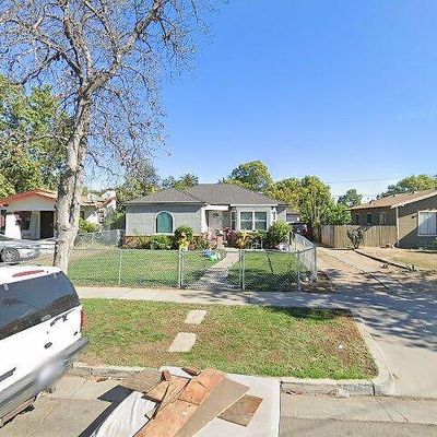 4509 E Illinois Ave, Fresno, CA 93702