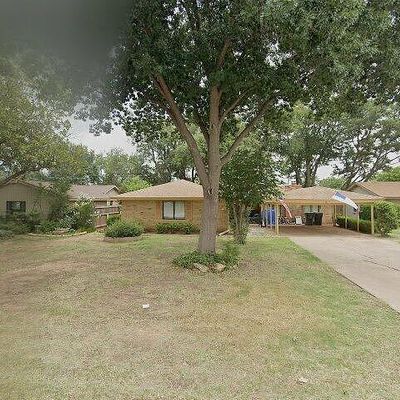 4517 Westward Dr, Wichita Falls, TX 76308