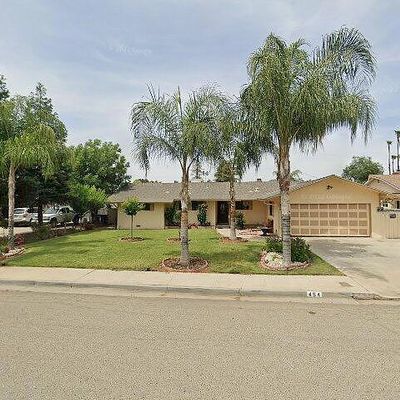 454 Green Acres Dr, Porterville, CA 93257