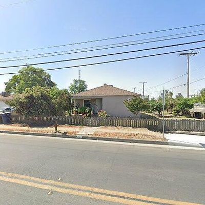 461 W Pleasant Ave, Tulare, CA 93274