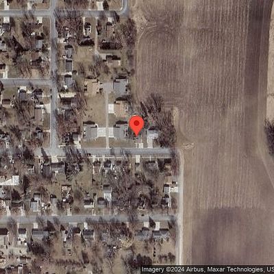 462 E Washington St, Le Center, MN 56057