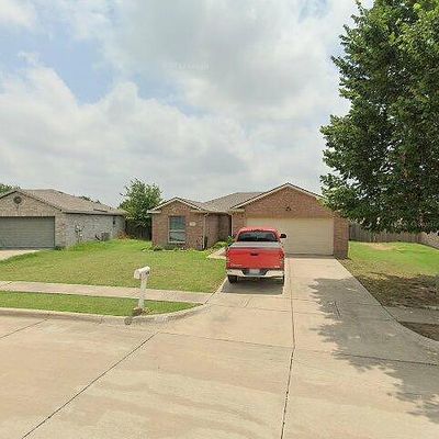 408 Penny Ln, Burleson, TX 76028