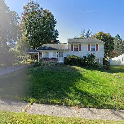 41 Dorset Dr, Broomall, PA 19008