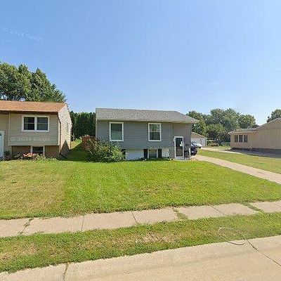 4117 N Elsie Ave, Davenport, IA 52806