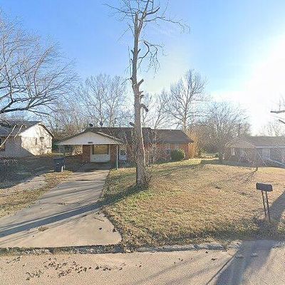 413 E Wanda Jackson Blvd, Maud, OK 74854