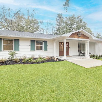 413 Forest Hill Dr, Ocean Springs, MS 39564