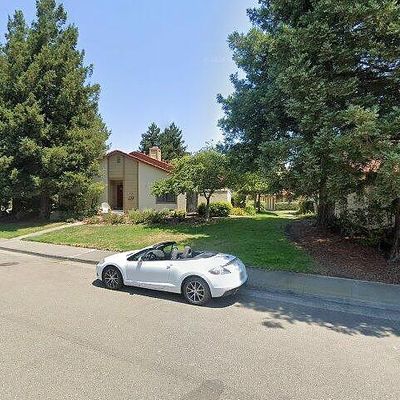 420 Park Place Dr, Petaluma, CA 94954