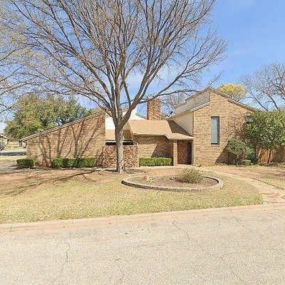 4217 Seabury Dr, Wichita Falls, TX 76308