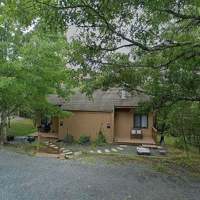 422 Spitz Ln, Basye, VA 22810