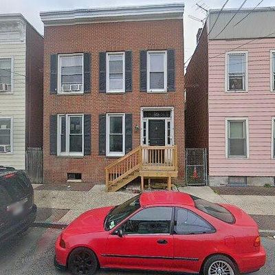 425 1 St St, Troy, NY 12180