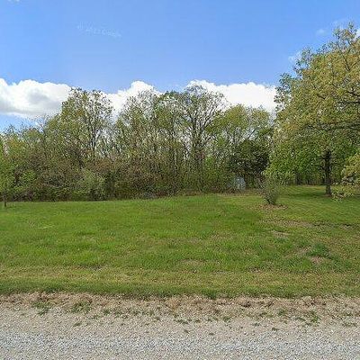 425 County Road 135, Clark, MO 65243