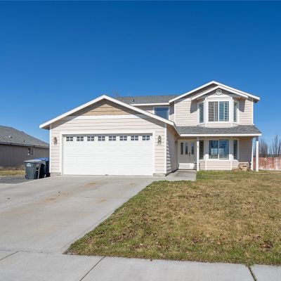 510 Trout Avenue Ne, Moses Lake, WA 98837