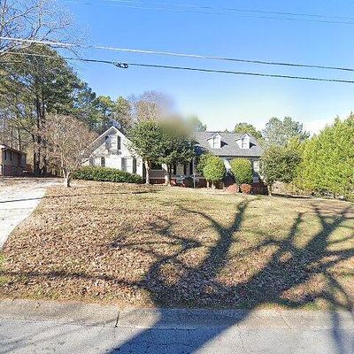 5131 Clearwater Dr, Stone Mountain, GA 30087