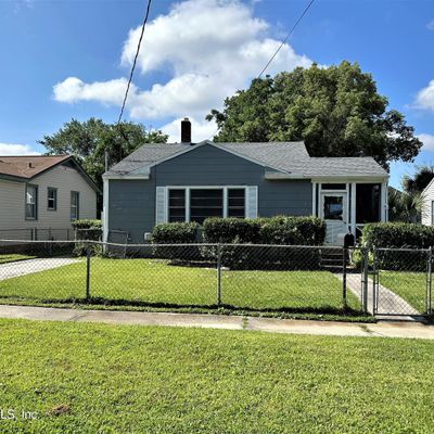 5146 Sunderland Rd, Jacksonville, FL 32210