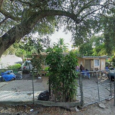 52 Nw 61 St St, Miami, FL 33127