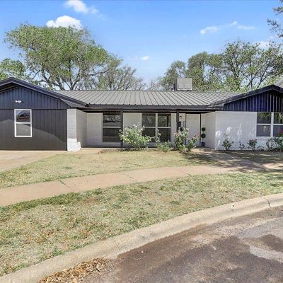 5204 9 Th St, Lubbock, TX 79416