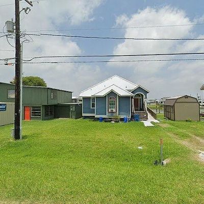 531 Copano Cove Rd, Rockport, TX 78382