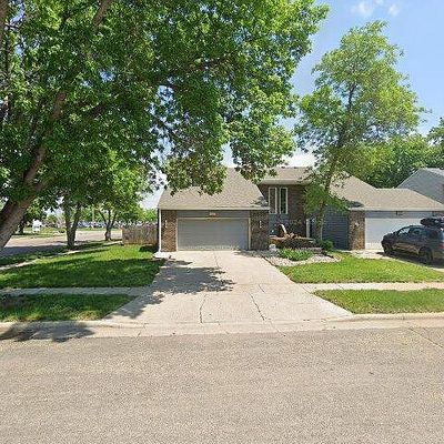 5322 W Birnhamwood Dr, Sioux Falls, SD 57106