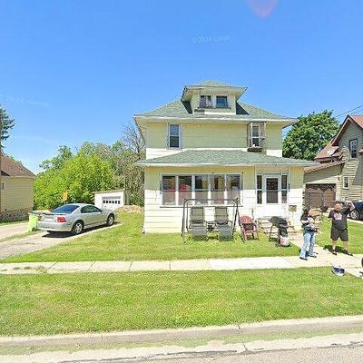 533 N German St, Mayville, WI 53050