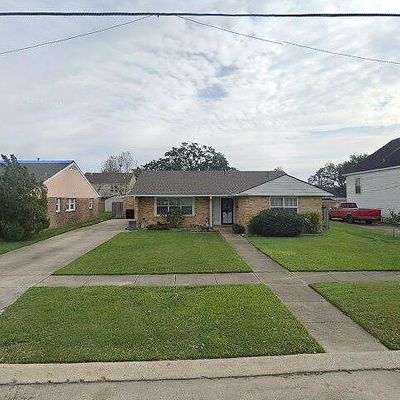 5411 Chamberlain Dr, New Orleans, LA 70122