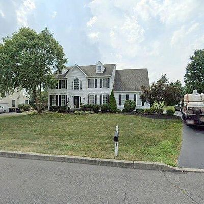 5416 Windtree Dr, Doylestown, PA 18902