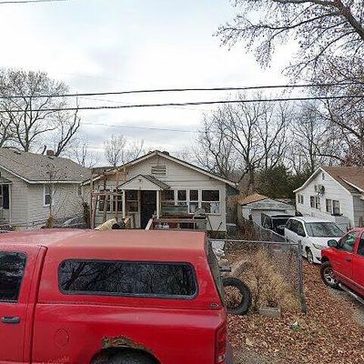 542 S Cedar Ave, Independence, MO 64053