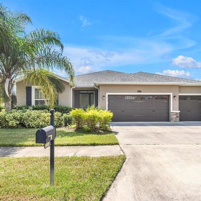 5453 Suncatcher Dr, Wesley Chapel, FL 33545