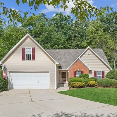 5478 Evergreen Forest Ct, Flowery Branch, GA 30542