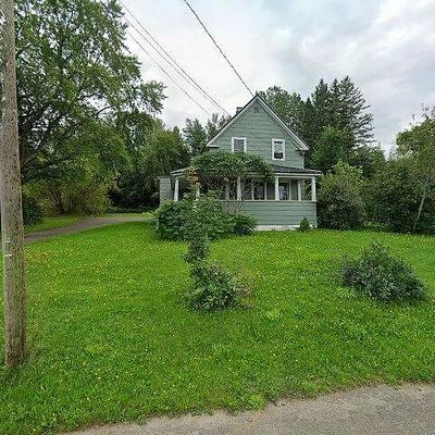 48 York St, Caribou, ME 04736