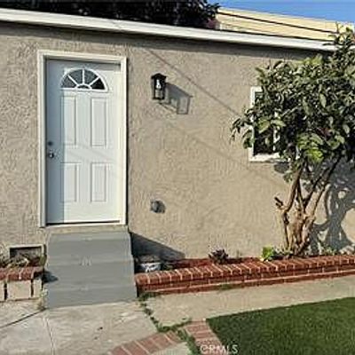 48th And Hoover Stree, Los Angeles, CA 90011