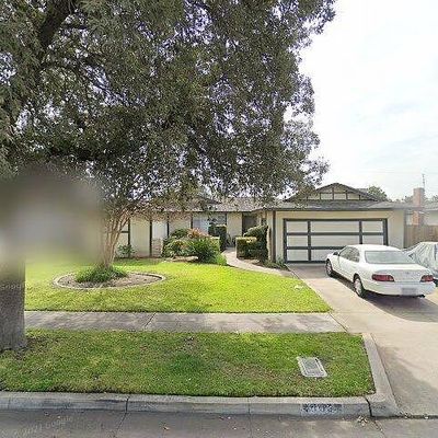 4898 E San Gabriel Ave, Fresno, CA 93726