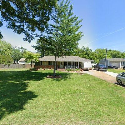 49 Mohawk Rd, Hampton, VA 23669