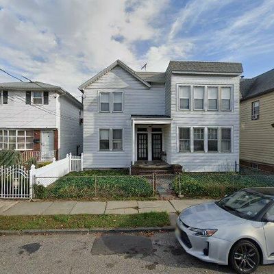 492 Chestnut St, Kearny, NJ 07032