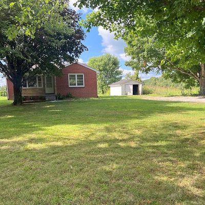 493 Frogtown Rd, Livingston, TN 38570