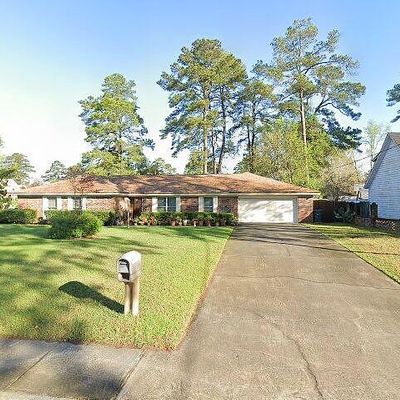 5 N Berwick Dr, Savannah, GA 31406