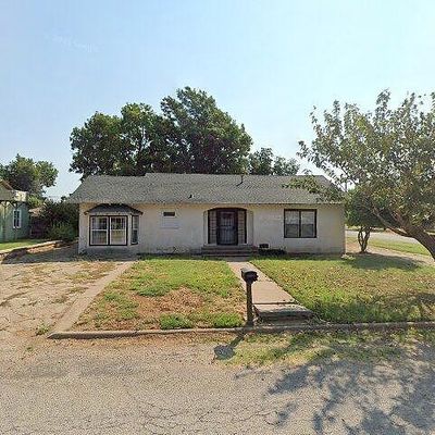 500 N River St, Seymour, TX 76380