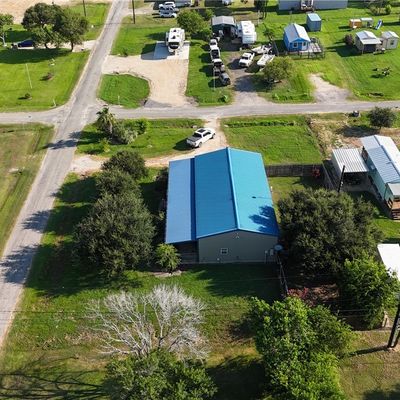 501 11 Th St, Seadrift, TX 77983