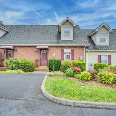 504 Hallbrook Dr #27, Johnson City, TN 37615