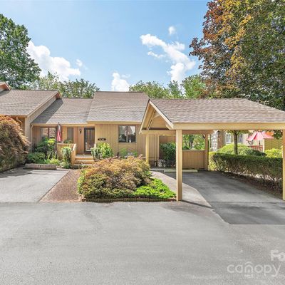 504 Water Oak Ln, Hendersonville, NC 28791