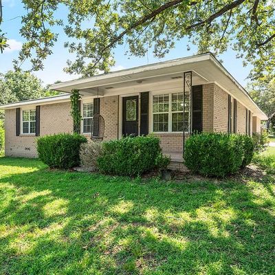 600 W Cayuga Dr, Athens, TX 75751