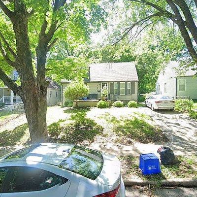 6038 Charlotte St, Kansas City, MO 64110