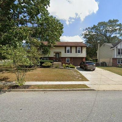 605 Kayser Ave, Pine Hill, NJ 08021