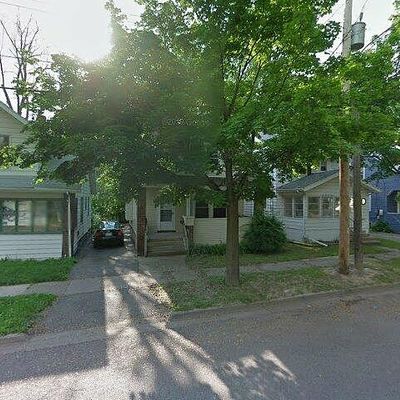 605 Lathrop St, Lansing, MI 48912