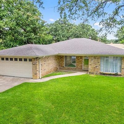 609 Sandlin Dr, Bedford, TX 76021