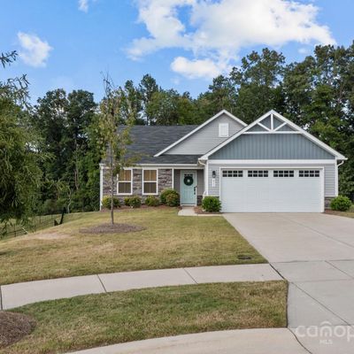 611 Holly Grove Ct, Concord, NC 28027