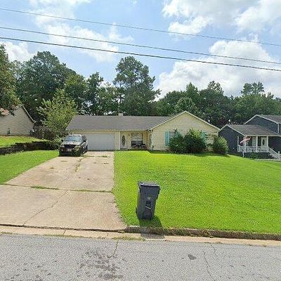 6138 Amberly Rd, Rex, GA 30273