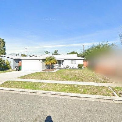 6161 Camphor Ave, Westminster, CA 92683